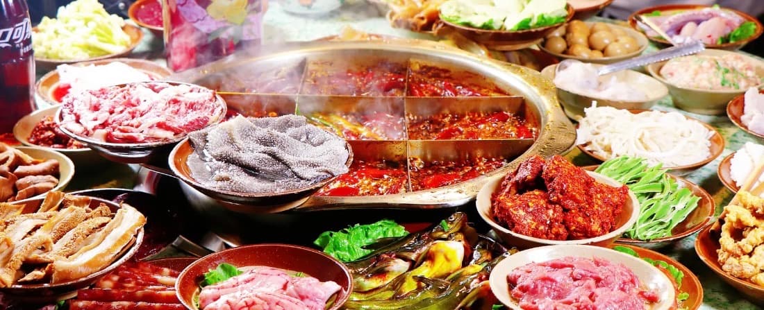 Chengdu Wuliguan Hot Pot Experience